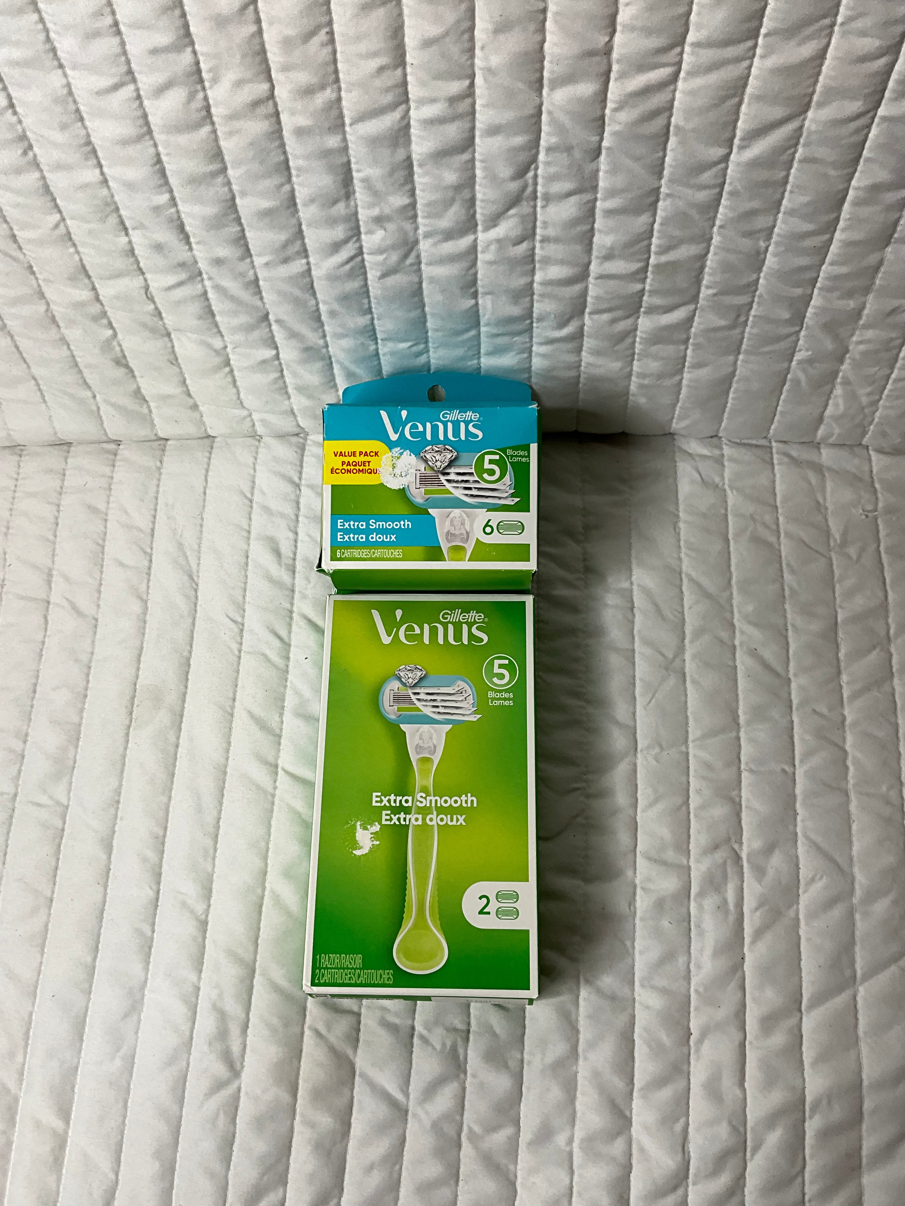 Venus Gillette extra smooth razor set 1